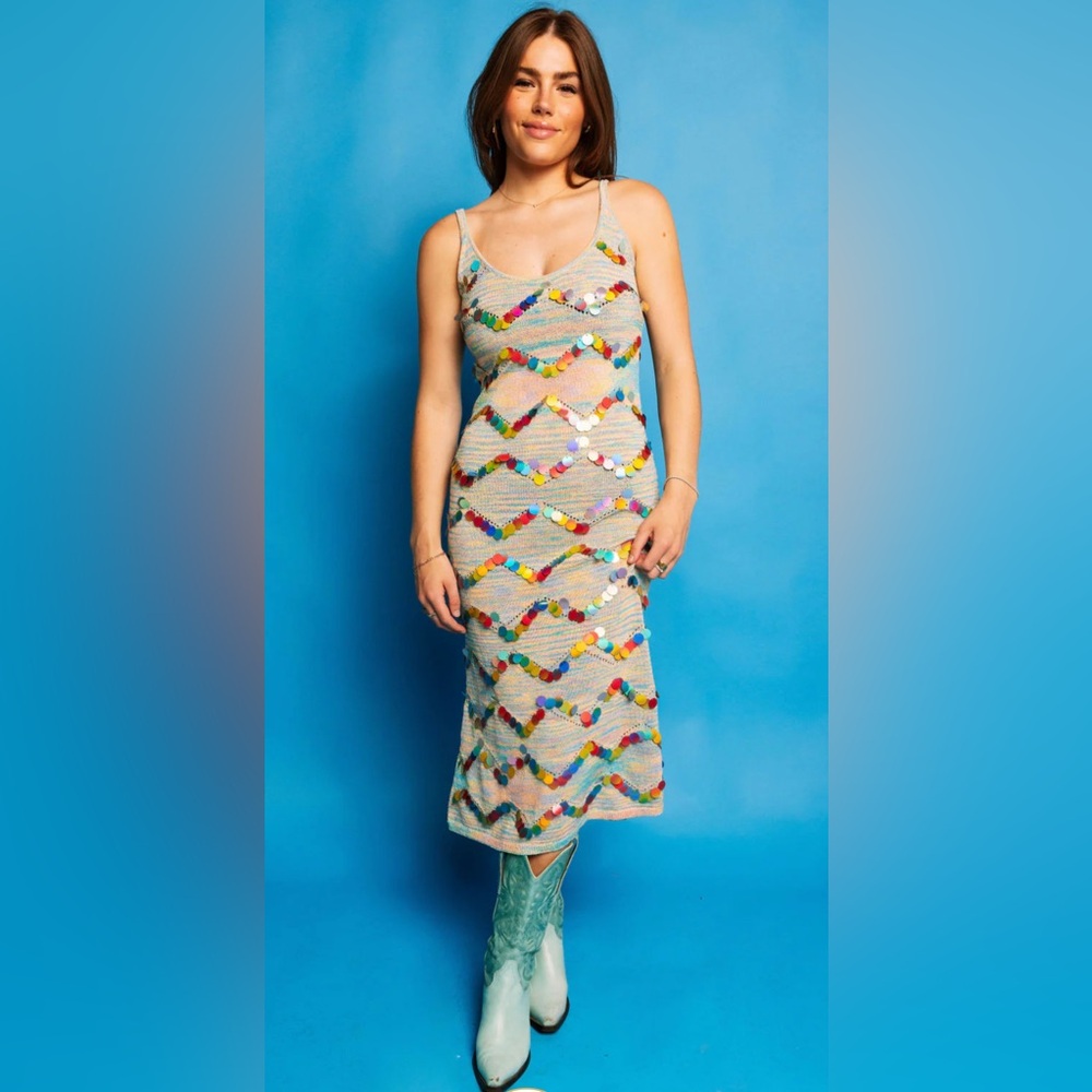New! QUEEN OF SPARKLES Rainbow Zigzag Sequin Mermaid Midi Dress